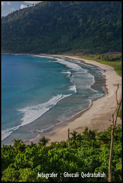 pantai balu dari timur pantai balu dari timur